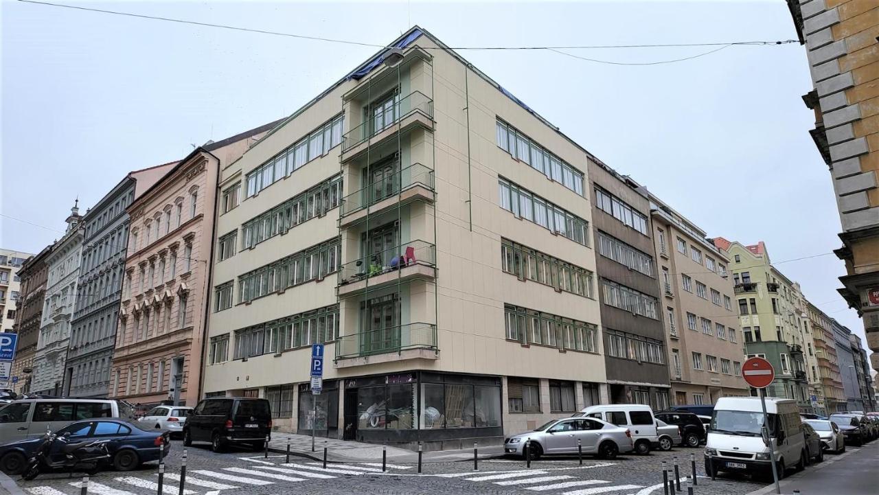 Luxusni Apartman Nedaleko Centra Прага Екстер'єр фото